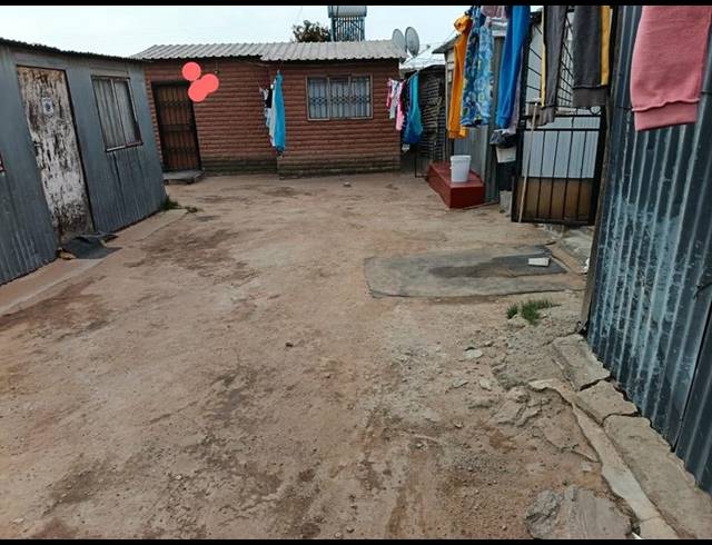 2 BEDROOM HOUSE FOR SALE IN OLIEVENHOUTBOSCH